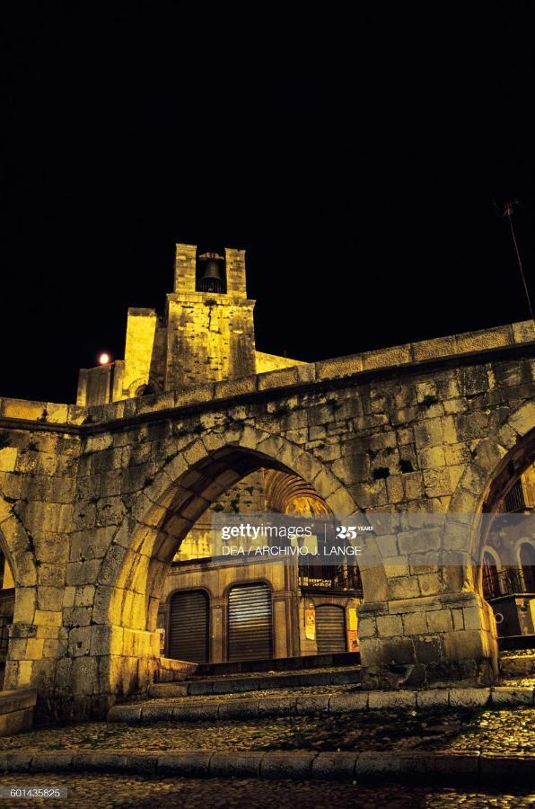 Dietro Piazza Maggiore Sulmona Bagian luar foto